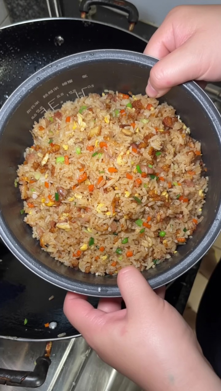 Luxurious Sea Urchin Fried Rice (Golden Uni Fried Rice)