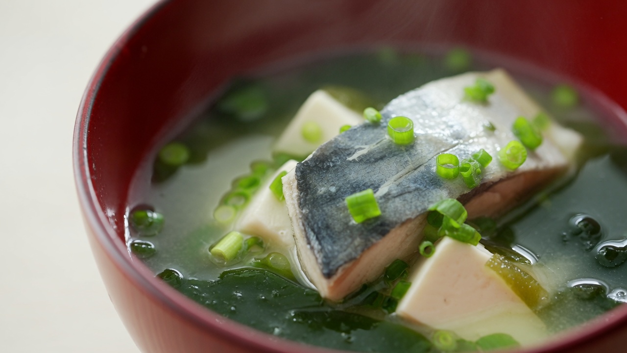 Norwegian Mackerel and Tofu Miso Soup