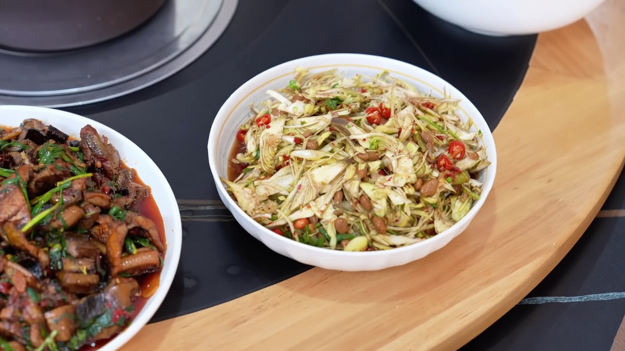Spicy Cold Artichoke Salad