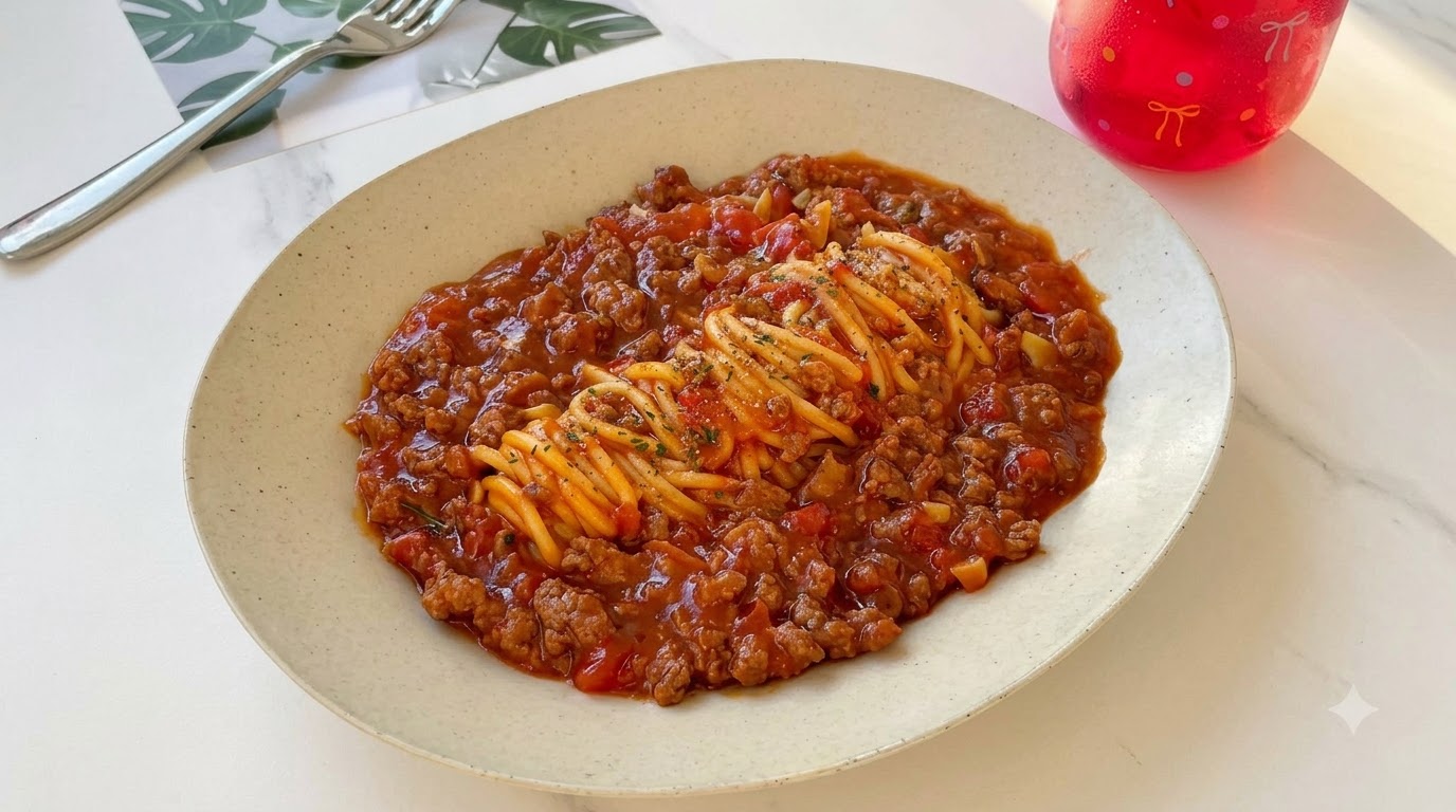 Savory Tomato Beef Pasta with Rich Ragu