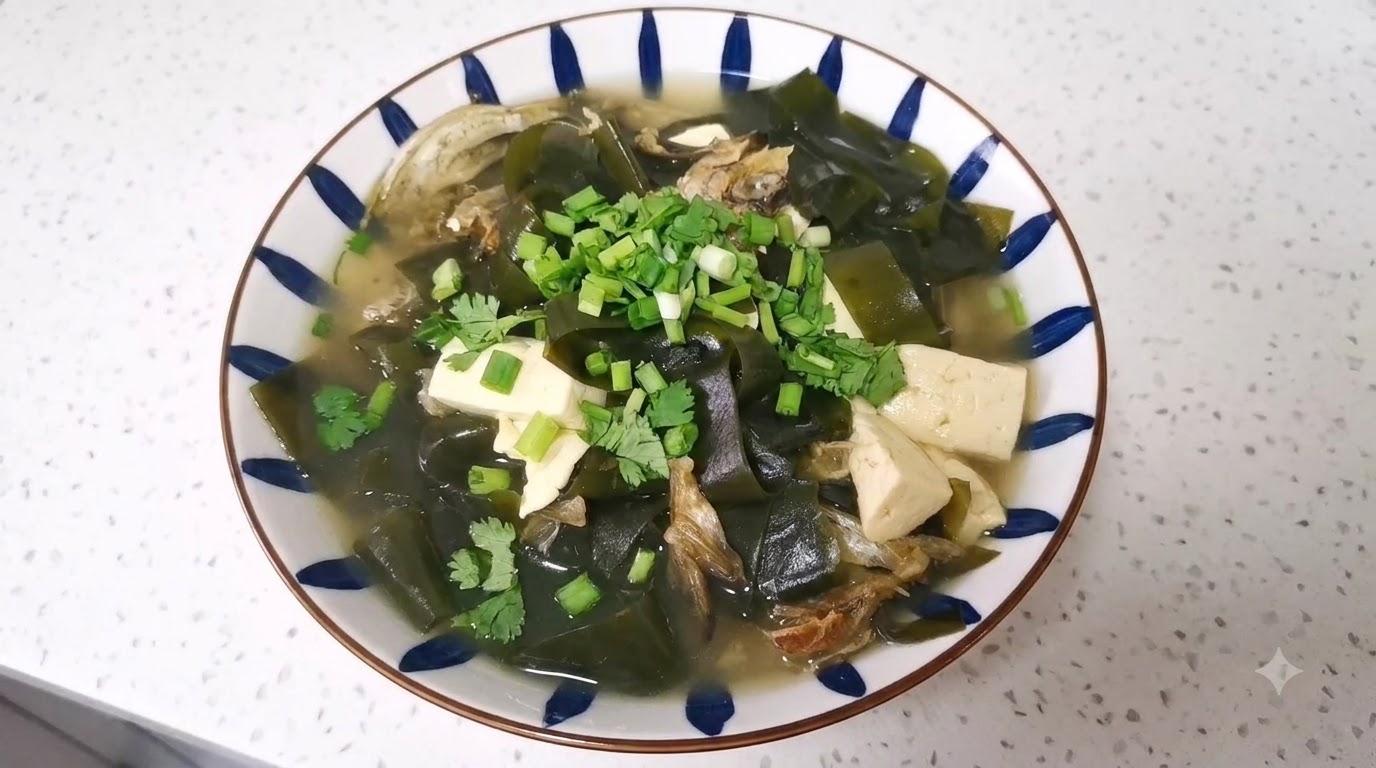 Dried Pollock Head and Tofu Seaweed Soup
